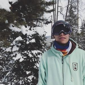 Meet your Posher, Elias